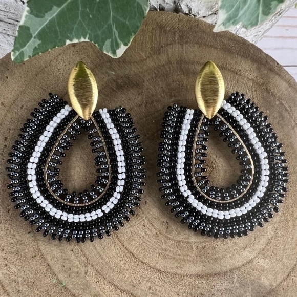 Elegant Black & Gold Stylish Teardrop Dangle Earrings for Woman - Picture 2 of 7